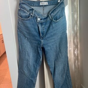Abercrombie and Fitch 90’s High Rise Jeans